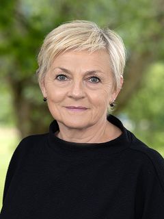 Gabriele Lettner, Dipl.Päd.
