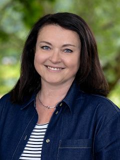 Helga Nenning, Dipl.Päd.